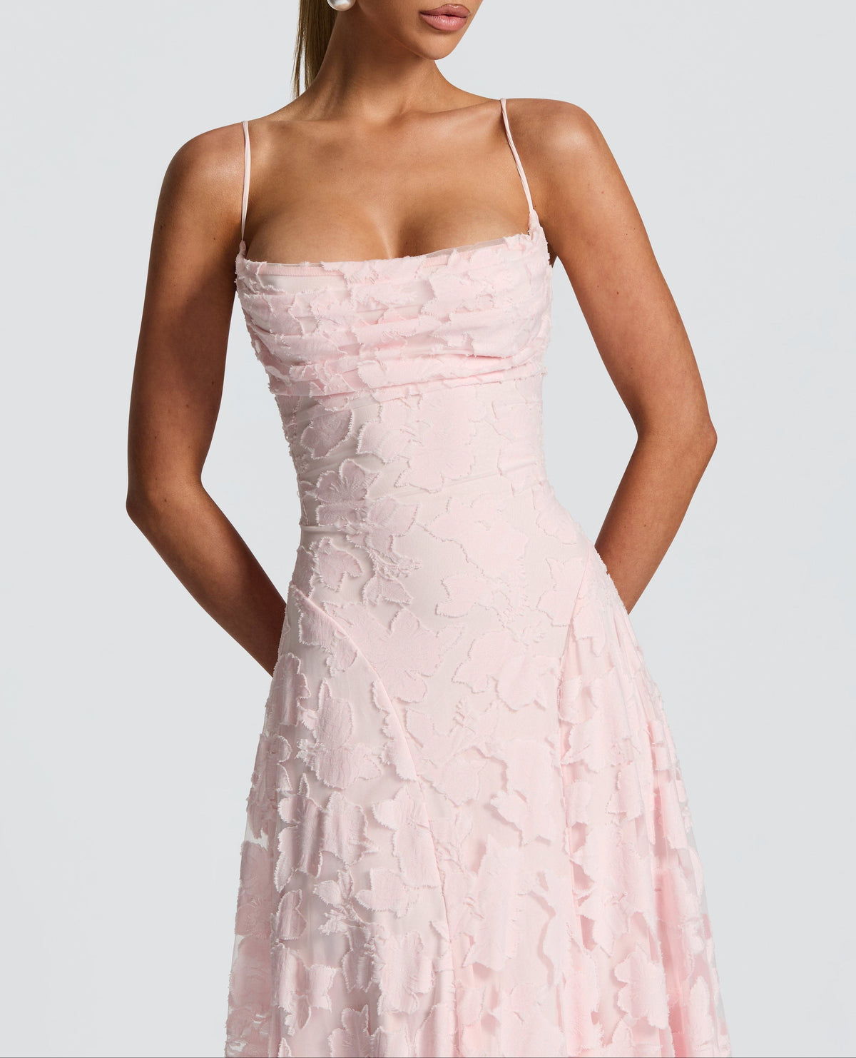 Rhoda™ – Fließende Eleganz im zeitlosen Maxi-Stil