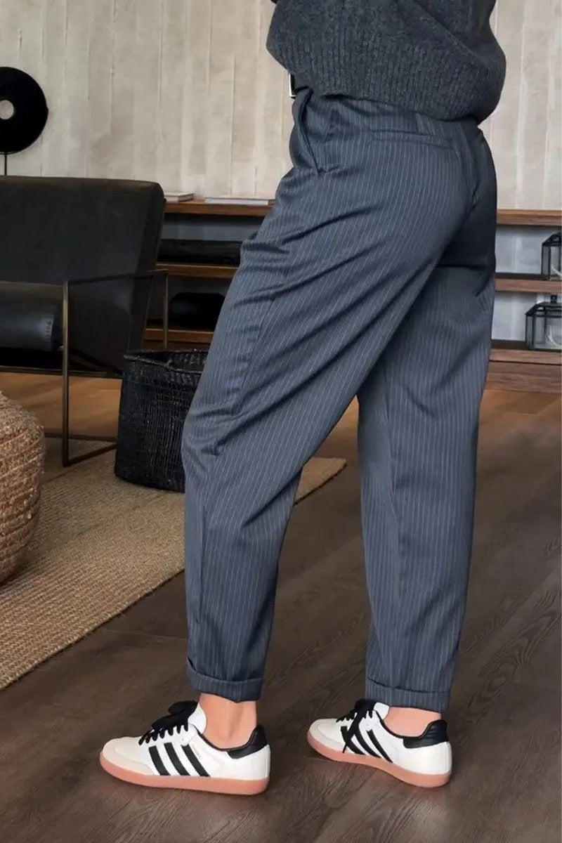 Alpenfeld | ELEGANTE, FIGURSCHMEICHELNDE HOSE MIT STREIFEN